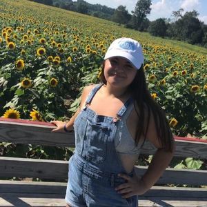 Meet your Posher, Kayla